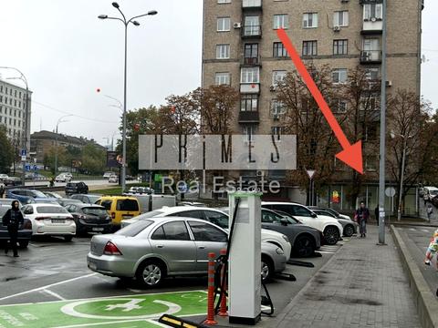 комерційна за адресою Чеська вул., 14