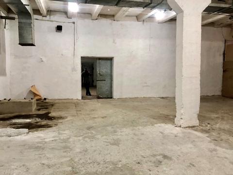 комерційна за адресою Волинська вул., 42