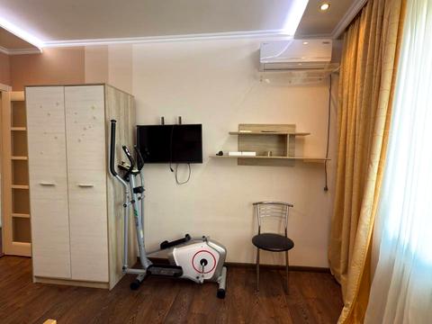 квартира за адресою Євпаторійська вул., 106