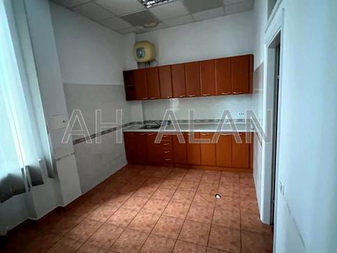 комерційна за адресою Київ, Січових Стрільців вул. (Артема), 77