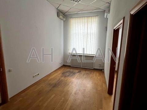 комерційна за адресою Київ, Січових Стрільців вул. (Артема), 77