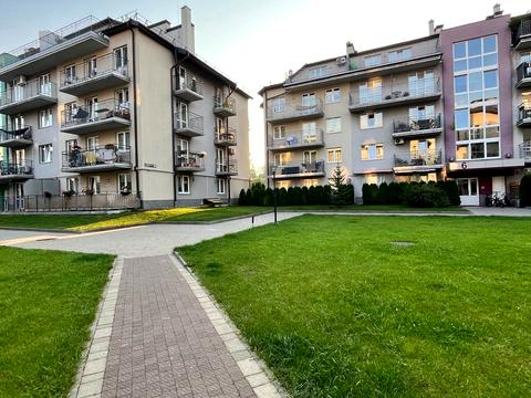 квартира за адресою Джерельна вул., 93