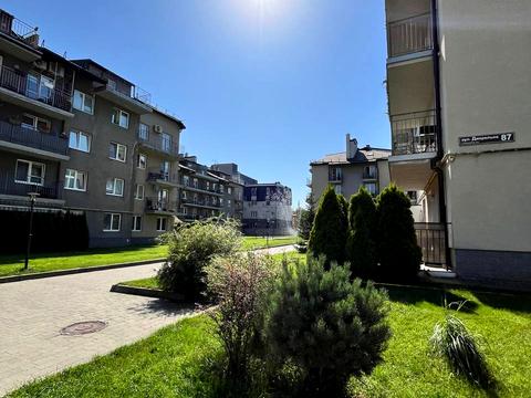 квартира за адресою Джерельна вул., 93