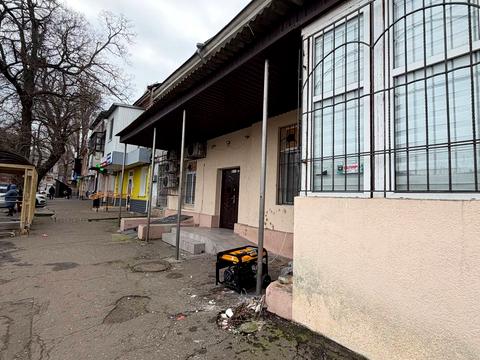 комерційна за адресою Новобазарний пров., 5