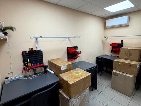 комерційна за адресою Новобазарний пров., 5