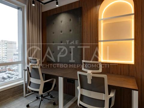 комерційна за адресою Бульварно-Кудрявська вул. (Воровського), 15