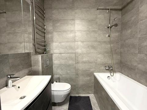 квартира за адресою Молодіжна вул., 4