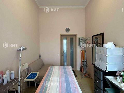 комерційна за адресою Шевченка вул., 146