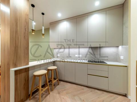 квартира за адресою Нагірна вул., 18/16