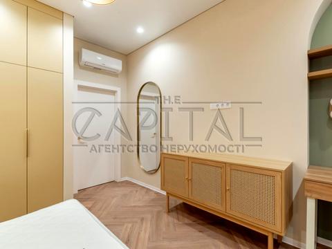 квартира за адресою Нагірна вул., 18/16