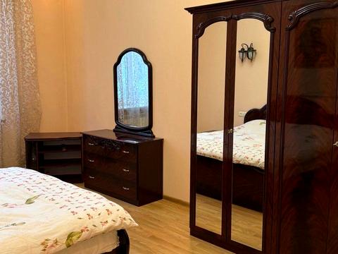 квартира за адресою Пекарська вул., 38