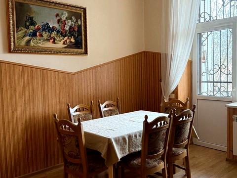 квартира за адресою Пекарська вул., 38