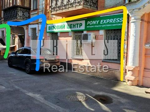 комерційна за адресою Костянтинівська вул., 27