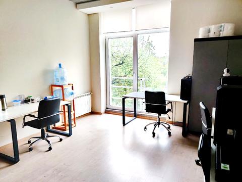 комерційна за адресою Менделеева, 3