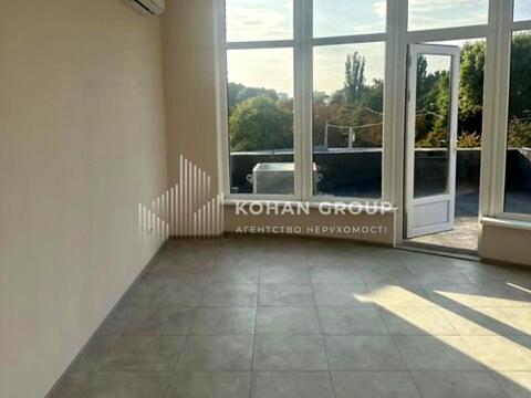 комерційна за адресою Шевченка вул., 74а