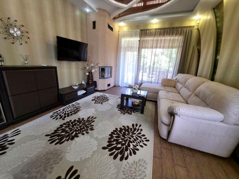 будинок за адресою смт. Обухівка, Незалежності