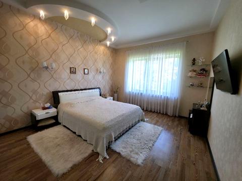 будинок за адресою смт. Обухівка, Незалежності