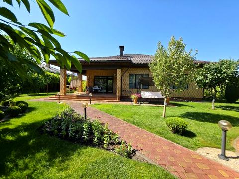 будинок за адресою смт. Обухівка, Незалежності