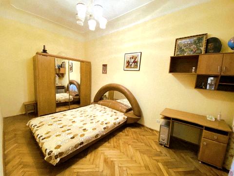 квартира за адресою Омеляна Поповича вул., 7