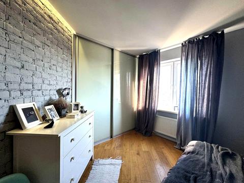 квартира за адресою Дегтярівська вул., 25а к1