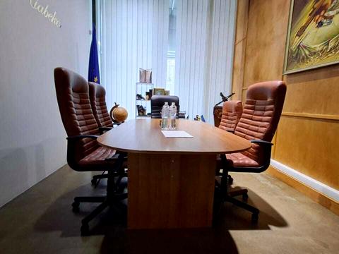 комерційна за адресою Михайла Бойчука вул. (Кіквідзе), 41-Б