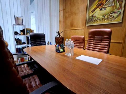 комерційна за адресою Михайла Бойчука вул. (Кіквідзе), 41-Б