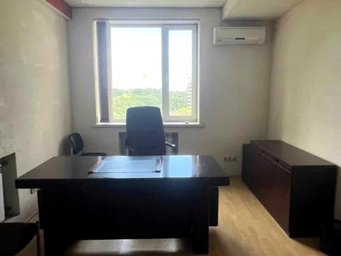 комерційна за адресою Міхновського бульвар, 38