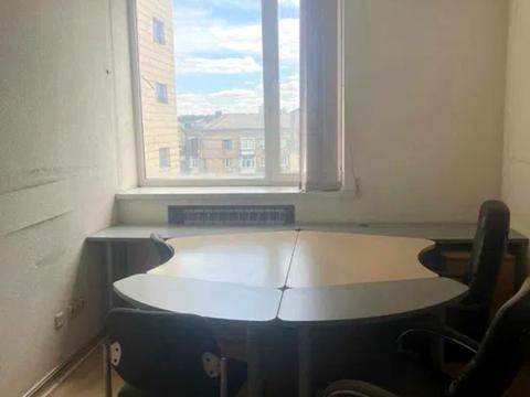 комерційна за адресою Міхновського бульвар, 38