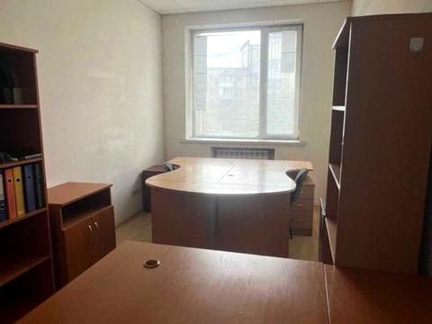 комерційна за адресою Міхновського бульвар, 38