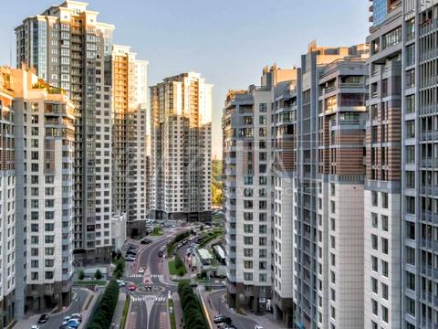 паркоместо по адресу Андрея Верхогляда ул. (Михайла Драгомирова), 19-Б