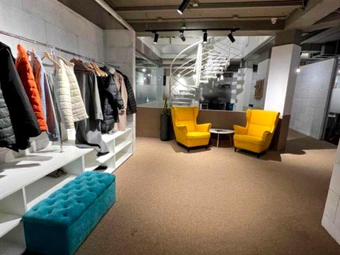 комерційна за адресою Вадима Гетьмана вул., 6