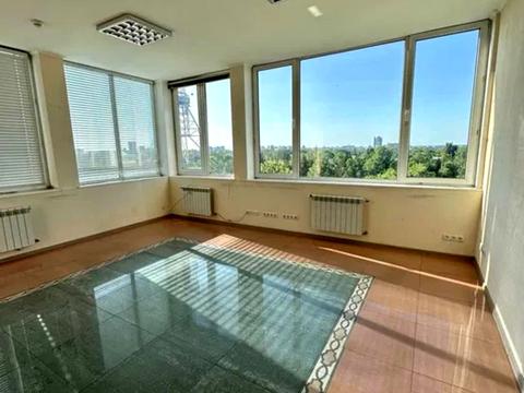 комерційна за адресою Гарета Джонса, 15