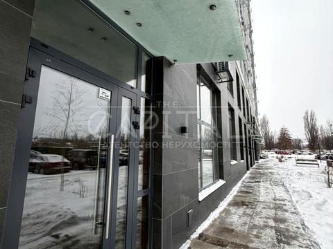 комерційна за адресою Володимира Сікевича вул., 3