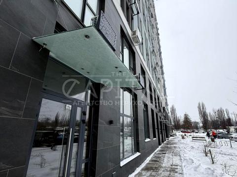 комерційна за адресою Володимира Сікевича вул., 3