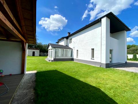 дом по адресу Київська