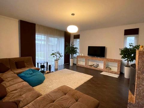 дом по адресу Київська