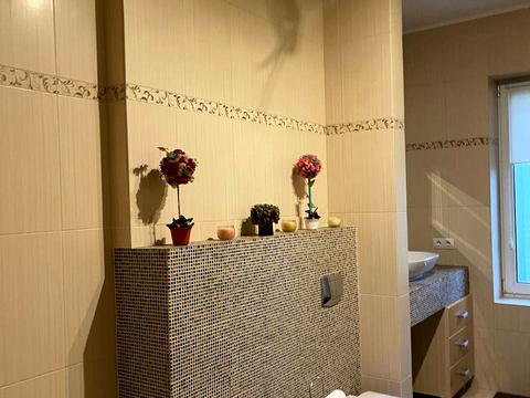 дом по адресу Київська