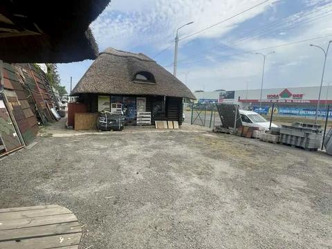 комерційна за адресою Праці просп., 15