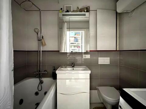 квартира за адресою Дмитра Скоробогатова вул., 5