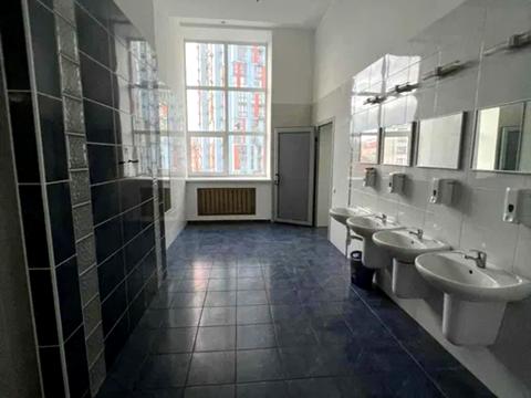 коммерческая по адресу Монастирського, 3а