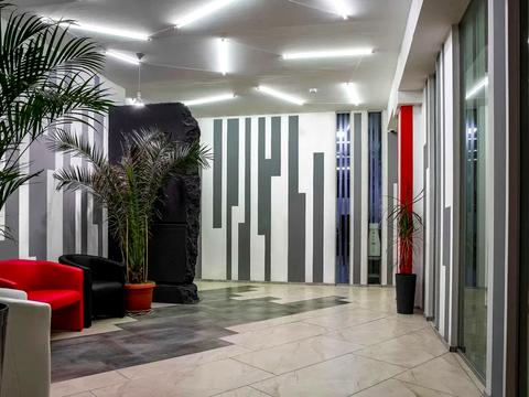 комерційна за адресою Сумська вул., 1