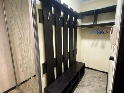 квартира за адресою Ревуцького вул., 7-В