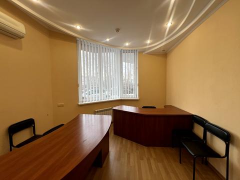 комерційна за адресою Миколи Бажана просп., 1-М