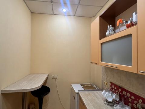 комерційна за адресою Миколи Бажана просп., 1-М