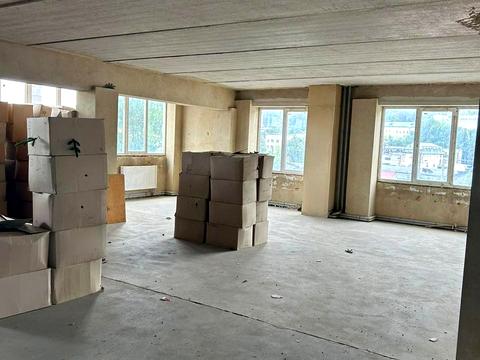 комерційна за адресою Б.Хмельницького, 45