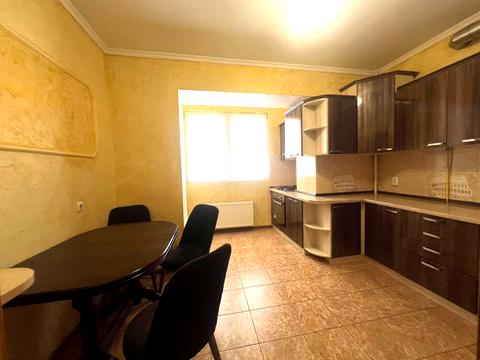 квартира за адресою Гайдамацька вул. (Марфи Струтинської), 13-А