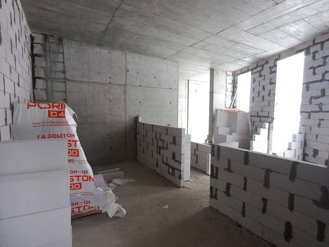 комерційна за адресою Пластова вул. (Силікатна), 11