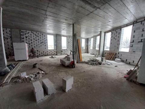 комерційна за адресою Пластова вул. (Силікатна), 11