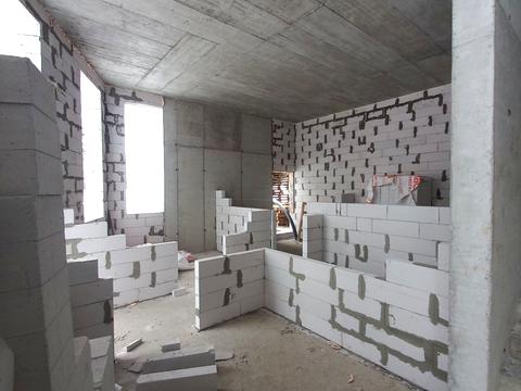 комерційна за адресою Пластова вул. (Силікатна), 11