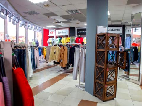 комерційна за адресою Незалежності вул., 34а